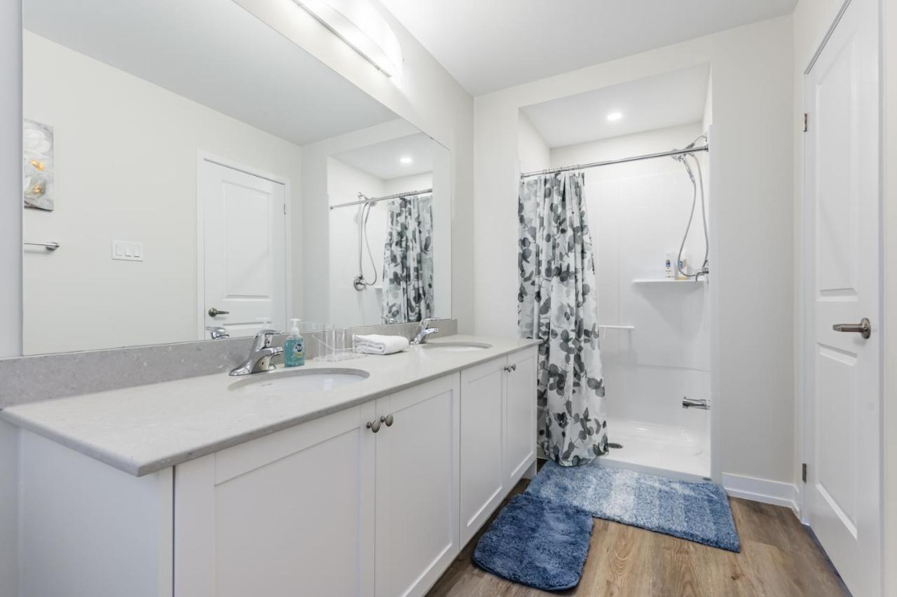 Luxury Townhouse Close To Fairview Casino In Niagara Falls Villa Buitenkant foto