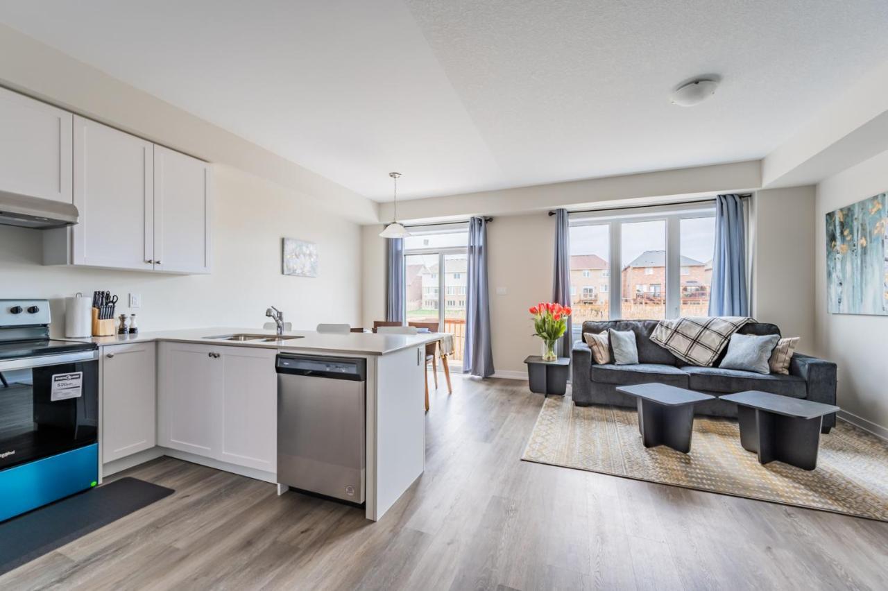 Luxury Townhouse Close To Fairview Casino In Niagara Falls Villa Buitenkant foto