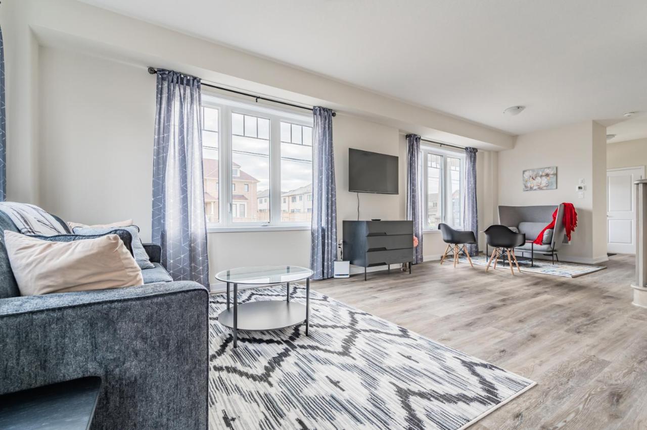 Luxury Townhouse Close To Fairview Casino In Niagara Falls Villa Buitenkant foto